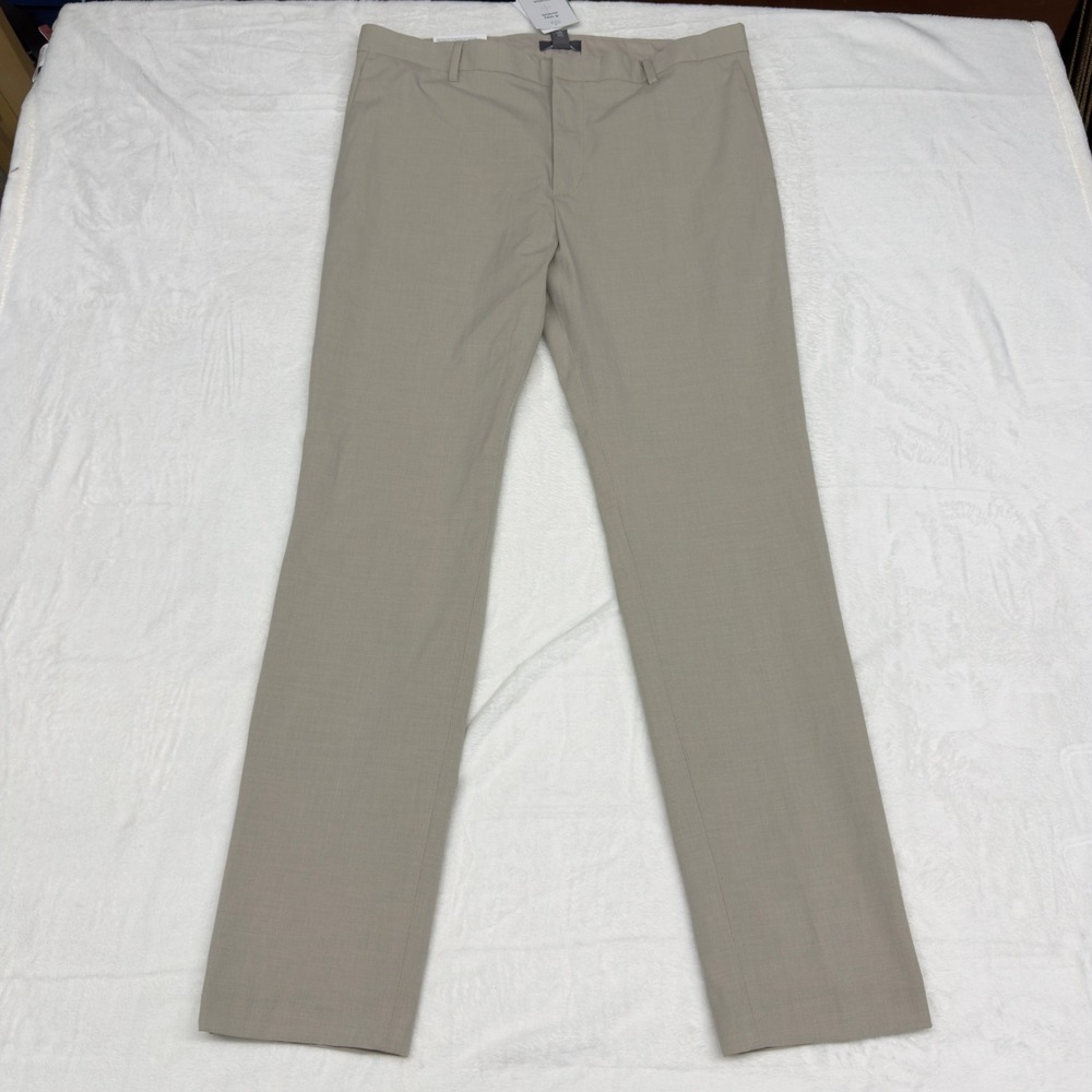 New H&M Pants Mens 36x31 Beige Tan 4 Way Stretch Chino Preppy Career Office